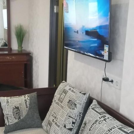 Super View, Luxury Apartment Near Chernihiv Metro. Kiew Exterior foto