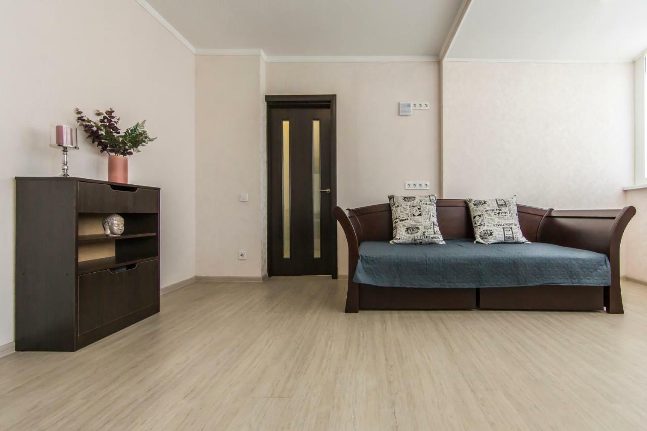 Super View, Luxury Apartment Near Chernihiv Metro. Kiew Exterior foto