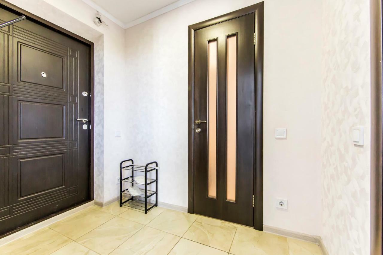 Super View, Luxury Apartment Near Chernihiv Metro. Kiew Exterior foto
