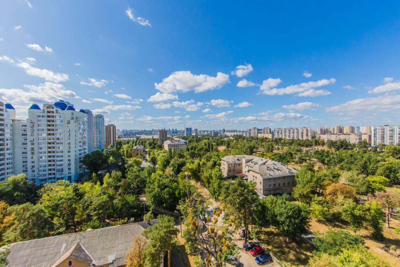 Super View, Luxury Apartment Near Chernihiv Metro. Kiew Exterior foto