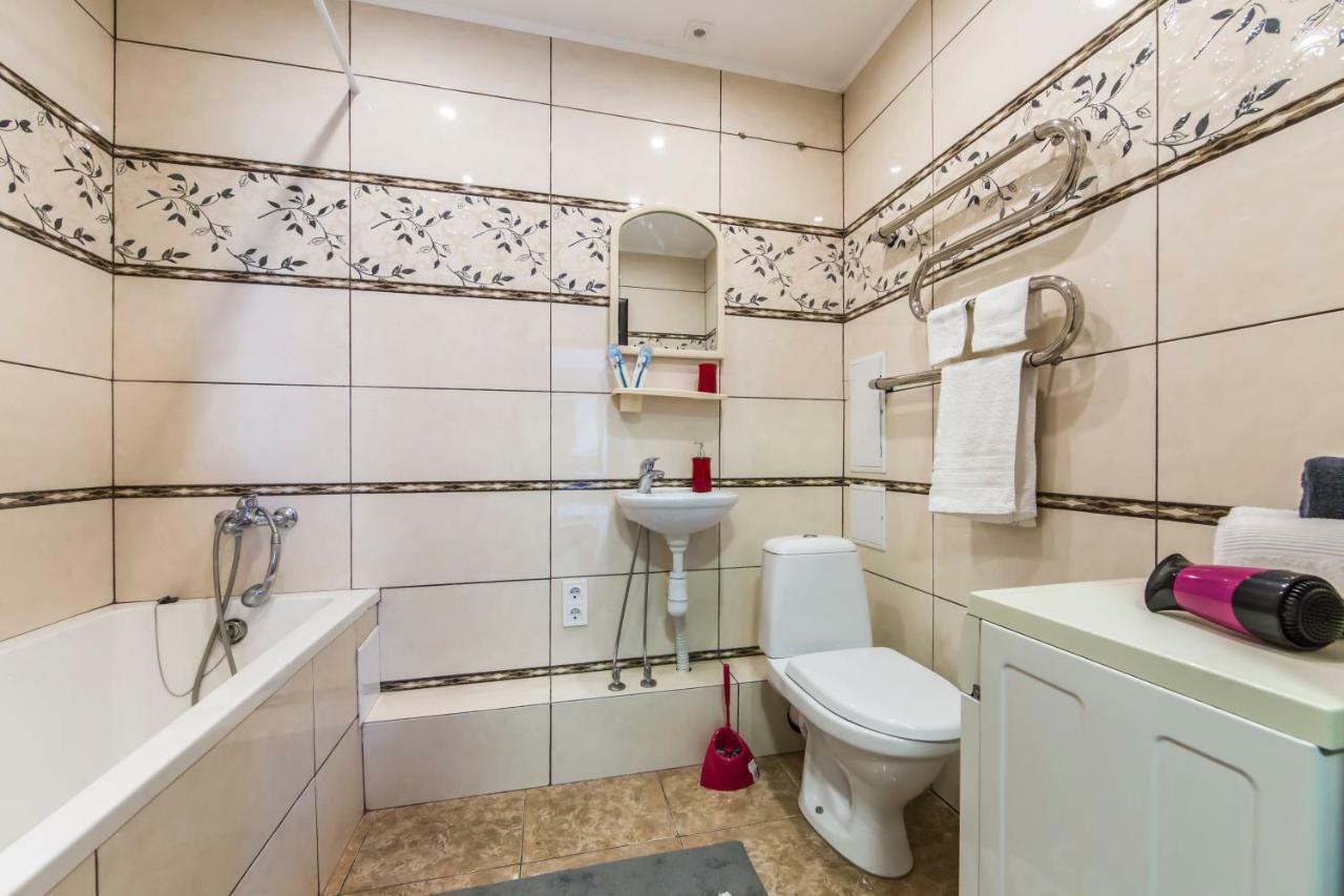 Super View, Luxury Apartment Near Chernihiv Metro. Kiew Exterior foto